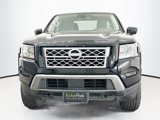 Used 2024 Nissan Frontier SV image 2