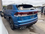 Used 2024 Volkswagen Atlas Cross Sport SEL Premium R-Line image 2