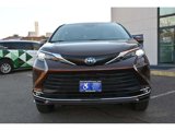 Used 2022 Toyota Sienna XLE image 4