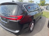 New 2026 Chrysler Pacifica Select image 4