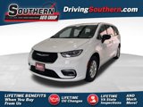 New 2025 Chrysler Pacifica Select image 1