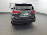Used 2019 Toyota Highlander XLE image 6