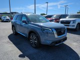 New 2025 Nissan Pathfinder Platinum image 3