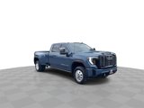 New 2025 GMC Sierra 3500 Denali Ultimate image 2
