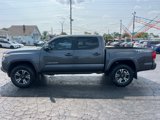 Used 2017 Toyota Tacoma 4x4 Double Cab image 4