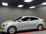 Used 2020 Hyundai Elantra SEL image 2
