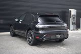 Certified 2024 Porsche Macan image 3