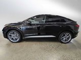 New 2025 Audi Q4 e-tron Prestige image 2