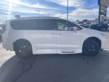 Used 2022 Chrysler Pacifica Touring-L w/ S Appearance Package image 6