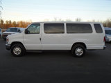 Used 2014 Ford E-350 and Econoline 350 XLT image 2