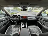 New 2025 Volkswagen Atlas Peak Edition SE image 3