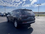 Used 2023 Jeep Grand Cherokee Limited image 5