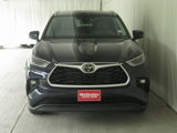 Certified 2025 Toyota Highlander XLE image 4