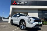 New 2025 Mitsubishi Outlander SEL image 2