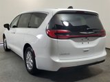 New 2026 Chrysler Pacifica Select image 5