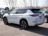 New 2025 Mitsubishi Outlander SEL image 2