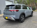 New 2025 Nissan Pathfinder Platinum image 4
