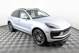 Used 2025 Porsche Macan image 3