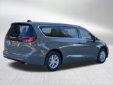 New 2025 Chrysler Pacifica Select image 4