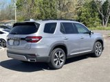 New 2025 Honda Pilot Touring image 5