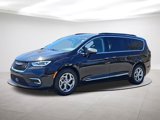 Used 2023 Chrysler Pacifica Limited image 3