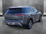 New 2025 Nissan Pathfinder SL image 2