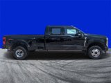 New 2025 Ford F350 4x4 Crew Cab DRW Super Duty image 2