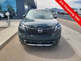 New 2025 Nissan Pathfinder Platinum image 2