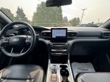 Used 2020 Ford Explorer XLT w/ Equipment Group 202A image 6