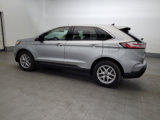 Used 2023 Ford Edge SEL image 3