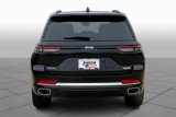 New 2025 Jeep Grand Cherokee Summit image 4