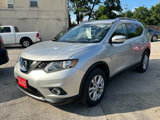 Used 2016 Nissan Rogue SV w/ SV Premium Package image 2