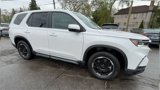 Used 2025 Honda Pilot EX-L image 2