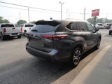 Used 2022 Toyota Highlander XLE image 5