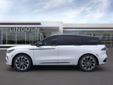 New 2025 Lincoln Nautilus Reserve image 3