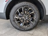 New 2025 Lincoln Nautilus Premier image 3