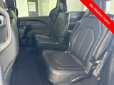 New 2025 Chrysler Pacifica Select image 6