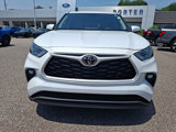 Used 2022 Toyota Highlander LE image 3