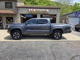 Used 2017 Toyota Tacoma TRD Sport image 5