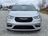 Used 2024 Chrysler Pacifica Pinnacle w/ Trailer Tow Group image 3