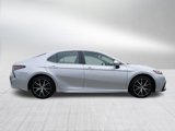 Used 2024 Toyota Camry SE image 2