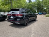 New 2025 Volkswagen Atlas SE image 3