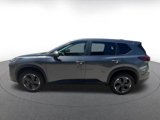 Used 2024 Nissan Rogue SV image 4