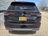 New 2025 Mitsubishi Outlander SE image 4