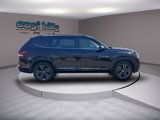 Used 2022 Volkswagen Atlas SEL R-Line image 2
