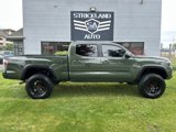 Used 2021 Toyota Tacoma TRD Off-Road image 5