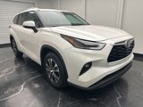 Used 2021 Toyota Highlander XLE image 2