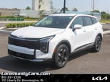 New 2026 Kia Sportage LX image 2