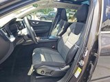 Used 2022 Volvo XC60 B5 Momentum image 5