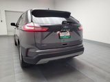 Used 2023 Ford Edge SEL image 6